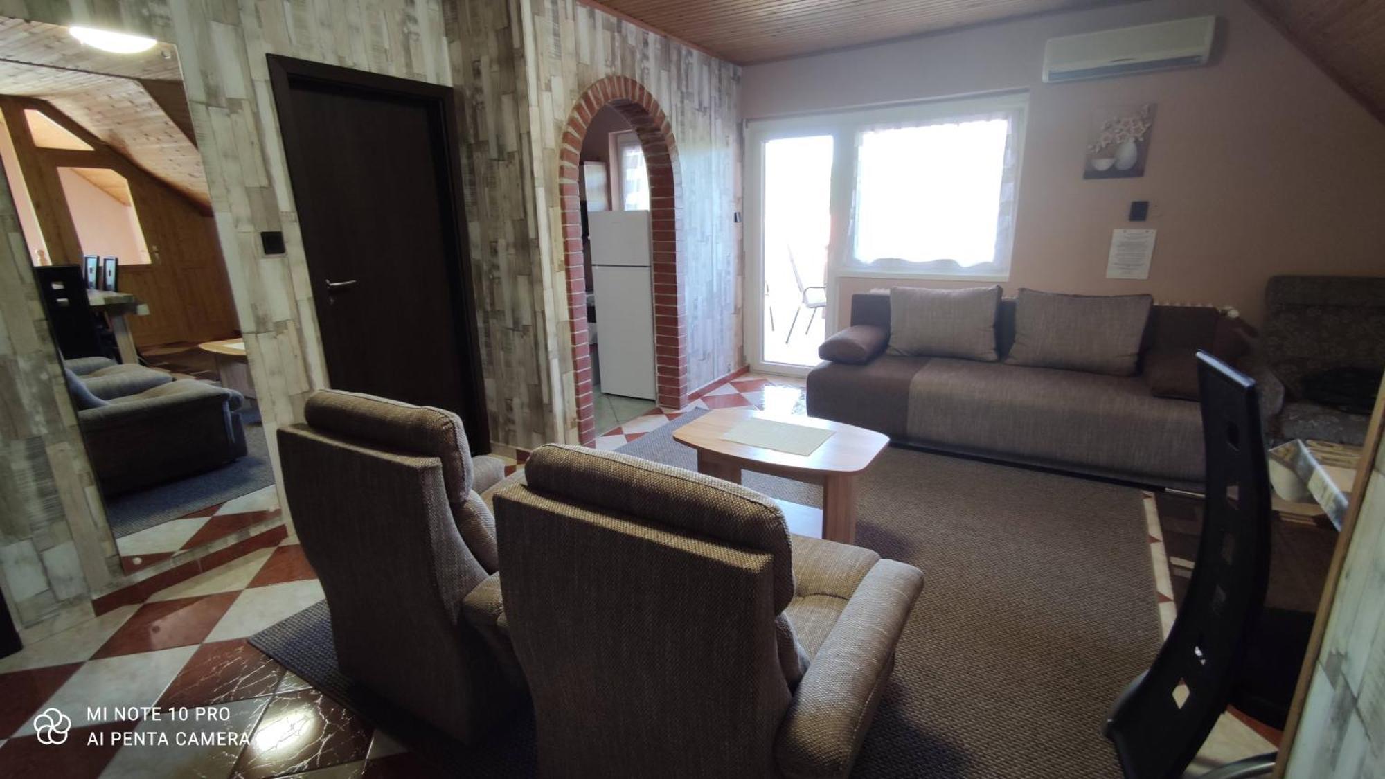 Apartman Aniko Vendeghaz Harkány Exterior foto