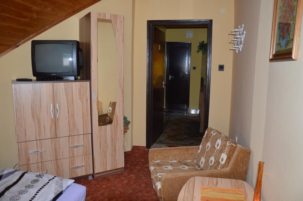 Apartman Aniko Vendeghaz Harkány Cameră foto
